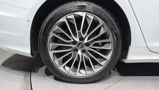 Audi A6 (C8) 45 TFSI 2025 5