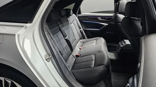 Audi A6 (C8) 45 TFSI 2025 11