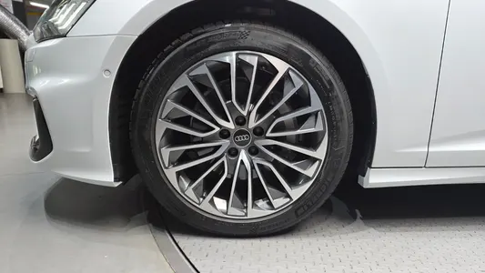 Audi A6 (C8) 45 TFSI 2025 21