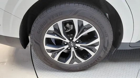 Kia Carnival 9 2023 5