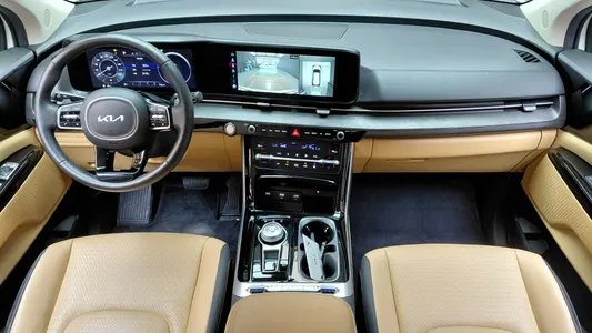 Kia Carnival 9 2023 7
