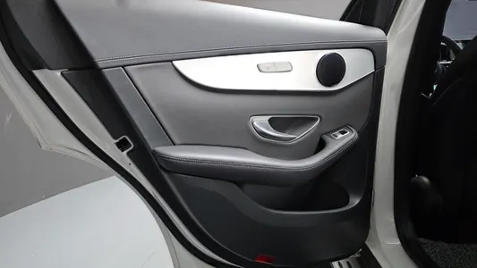 Mercedes-Benz GLC-Class X253 GLC300e 4MATIC 2021 25