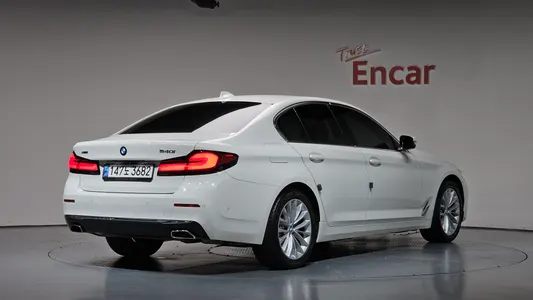 BMW 5 Series (G30) 530i xDrive 2021