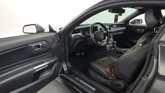 Ford 머스탱 2018 10