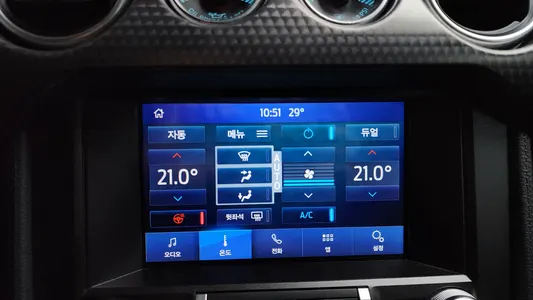 Ford 머스탱 2018 31