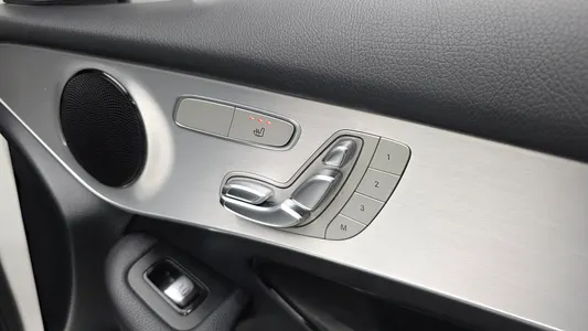 Mercedes-Benz GLC-Class X253 GLC220 d 4MATIC 2018 35