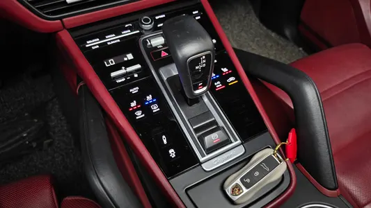Porsche (PO536) 3.0 2019 9