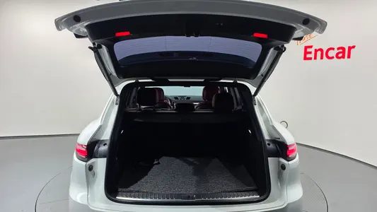Porsche (PO536) 3.0 2019 19