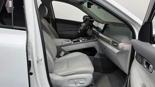 Hyundai 넥쏘 2022 11