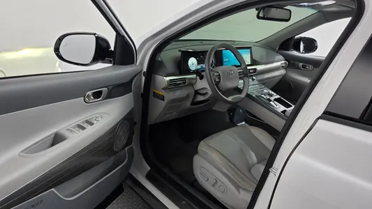 Hyundai 넥쏘 2022 10