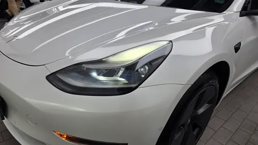 Tesla 3 AWD 2021 22