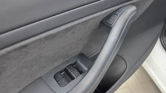 Tesla 3 AWD 2021 29