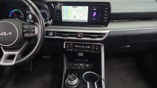 Kia K5 3 2023 14