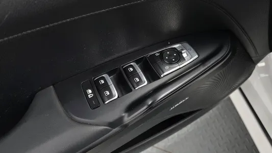Kia K5 3 2023 27