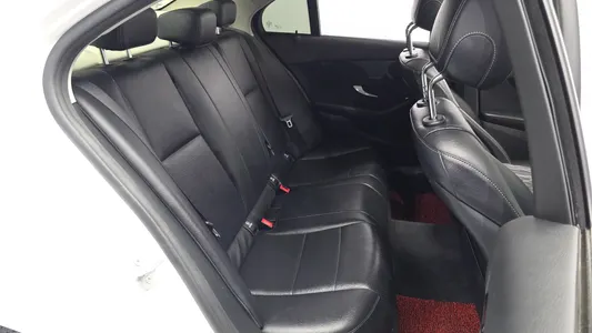 Mercedes-Benz C-Class W205 C200 d 2016 12