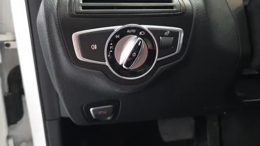 Mercedes-Benz C-Class W205 C200 d 2016 18