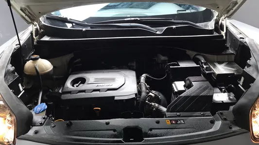 Kia 4 1.7 2WD 2016 6