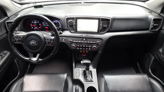 Kia 4 1.7 2WD 2016 7
