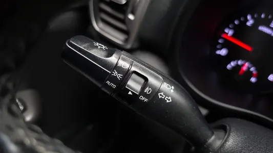 Kia 4 1.7 2WD 2016 17