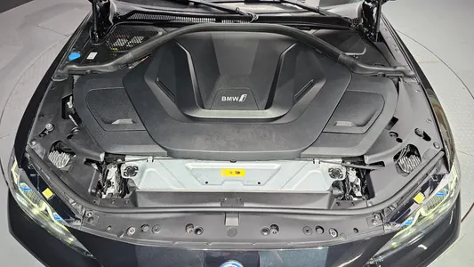 BMW i4 eDrive40 M 2022 6