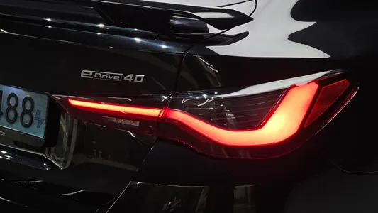 BMW i4 eDrive40 M 2022 23
