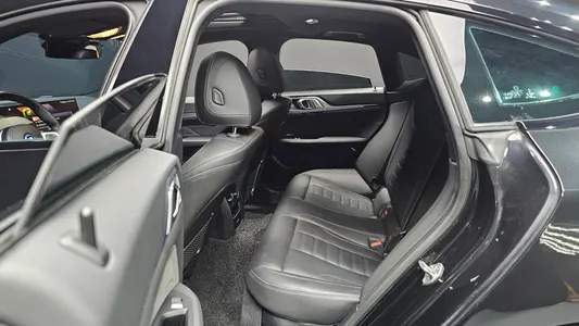 BMW i4 eDrive40 M 2022 31