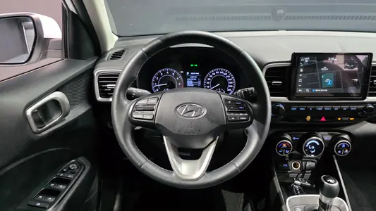 Hyundai Venue 1.6 2021 13