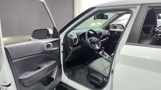 Hyundai Venue 1.6 2021 10