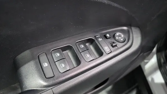 Hyundai Venue 1.6 2021 27