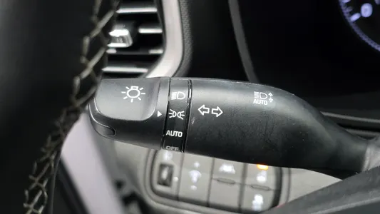Hyundai Venue 1.6 2021 29