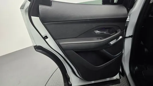 Jaguar E-PACE P250 SE 2020 25