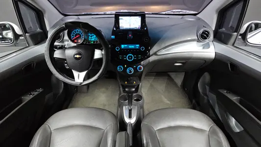 Chevrolet Spark LT 2013 7