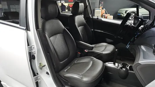 Chevrolet Spark LT 2013 11