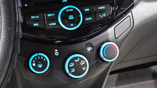 Chevrolet Spark LT 2013 16