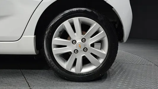 Chevrolet Spark LT 2013 22