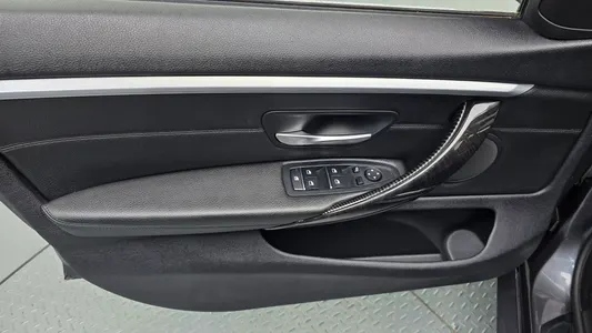 BMW 4 Series (F32) 420i 2017 24