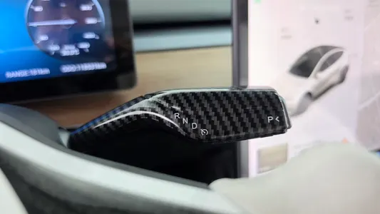 Tesla Y AWD 2021 9