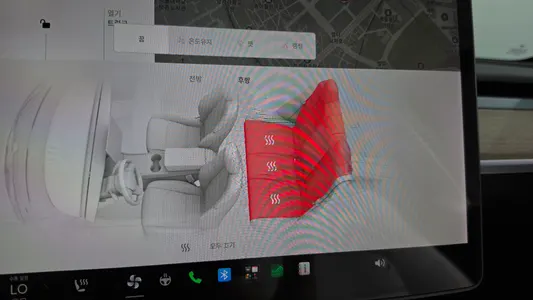 Tesla Y AWD 2021 28
