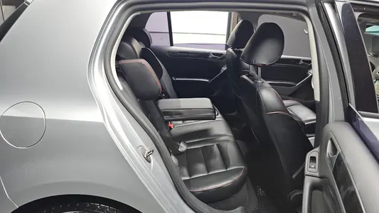 Volkswagen 6 2.0 TDI 2011 11