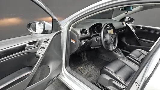 Volkswagen 6 2.0 TDI 2011 12