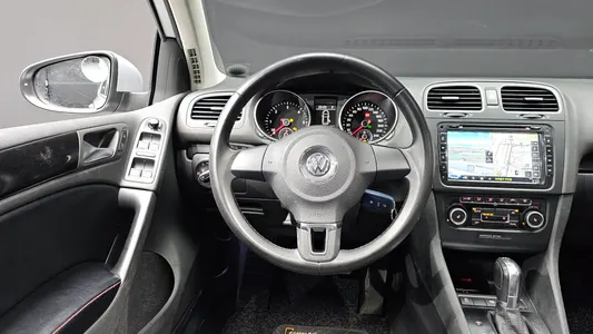 Volkswagen 6 2.0 TDI 2011 13