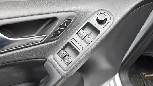 Volkswagen 6 2.0 TDI 2011 18