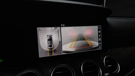 Mercedes-Benz E-Class W213 E300 2019 14