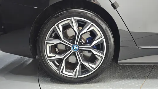 BMW i4 eDrive40 M 2022 5