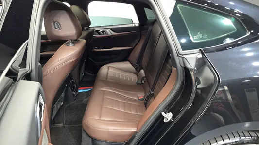 BMW i4 eDrive40 M 2022 11