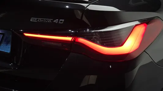BMW i4 eDrive40 M 2022 23