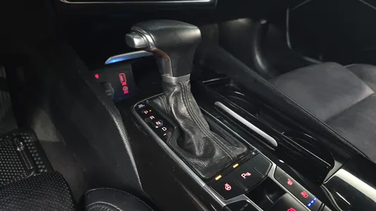 Kia K7 3.0 LPI () 2017 9