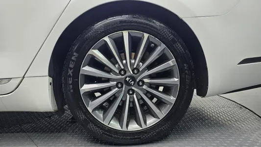 Kia K7 3.0 LPI () 2017 22