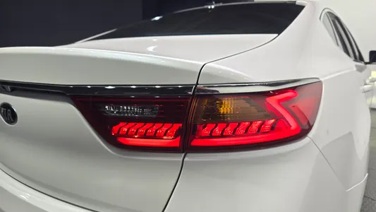 Kia K7 3.0 LPI () 2017 24