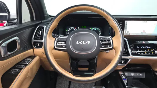 Kia 4 HEV 1.6 2WD 2023 13